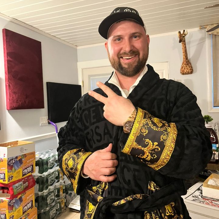 Profile Picture of PaulChowaniec (@paulchowaniec) on Tiktok