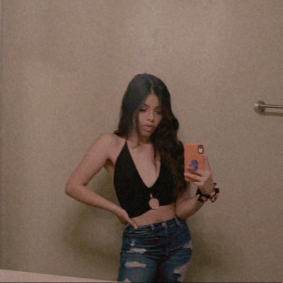 Profile Picture of Yazmin Sanchez (@yazminsgh) on Poshmark