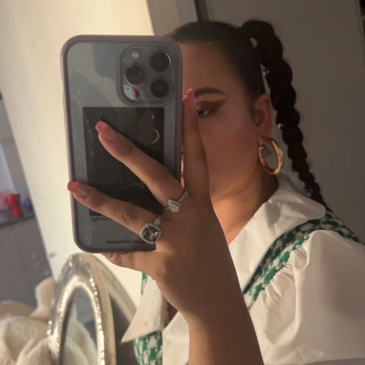 Profile Picture of louannerld (@louannerld) on Tiktok