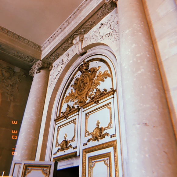 Profile Picture of Olivia Kloza (@oliviak52) on Poshmark