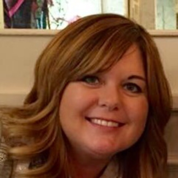 Profile Picture of Shannon Crouch (@scrouch4158) on Poshmark