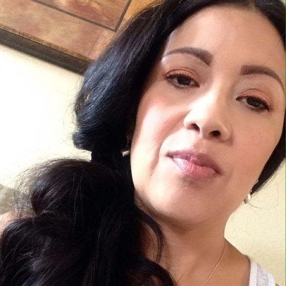 Profile Picture of Nancy Ferguson (@nanyfer1) on Poshmark