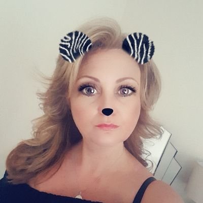 Profile Picture of Lisa Munroe (@LisaMunroe6) on Twitter