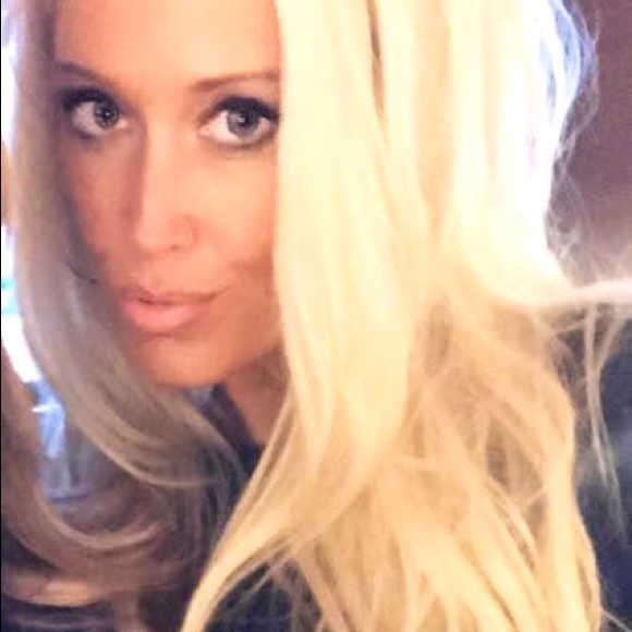 Profile Picture of Katherine Heitner (@k_heitner) on Poshmark