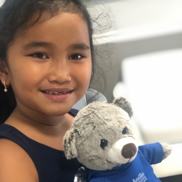 Profile Picture of Jeanette Acuna (@emjaye29) on Poshmark