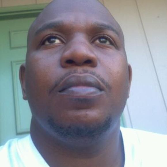 Profile Picture of Mandrell Mills (@drelle_man74) on Poshmark