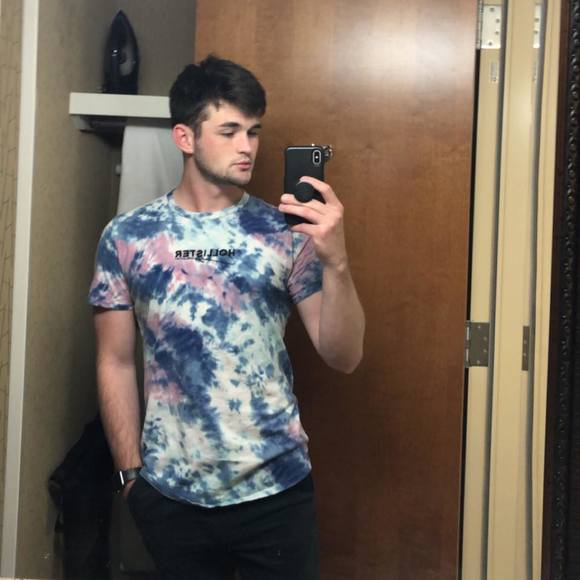 Profile Picture of Austin Schultz (@austinschultz1) on Poshmark