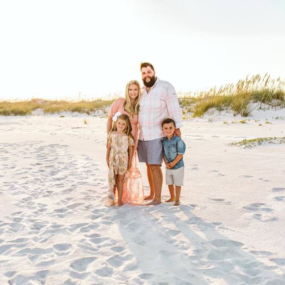 Profile Picture of Cecily Mitchell (@cmm2410) on Poshmark