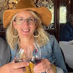 Profile Picture of Susan Ileen Hagen (@sdsuzyq50) on Instagram