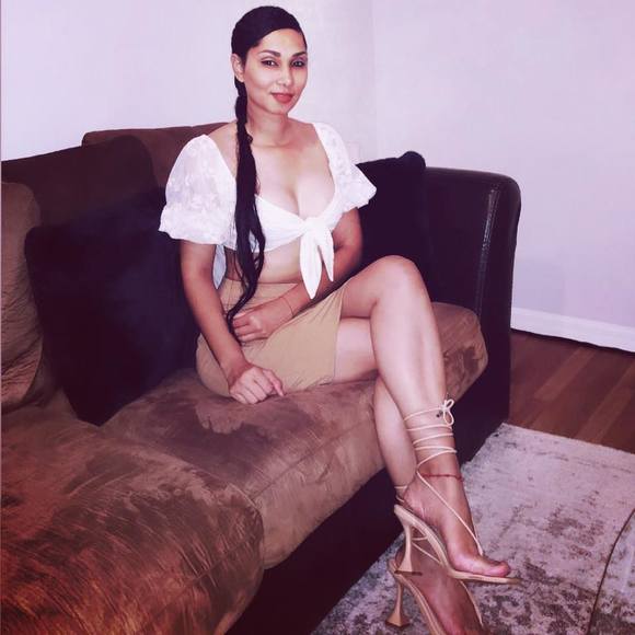 Profile Picture of Gisselle Rivas (@gissellerivas) on Poshmark