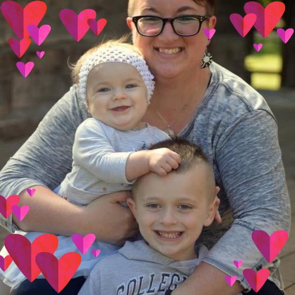 Profile Picture of Shawna Hudgins (@hacketgirl24) on Poshmark