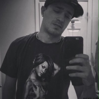 Profile Picture of Marcus Early (@NAEarlyGrave) on Twitter