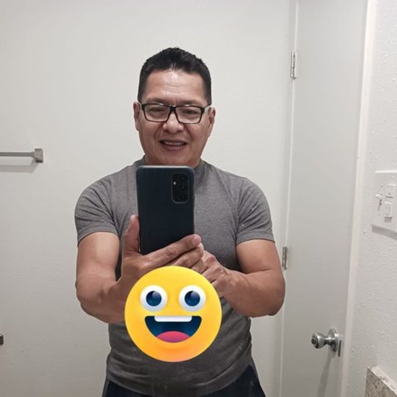 Profile Picture of Isaac Quintanilla (@eduardoisaacq) on Poshmark