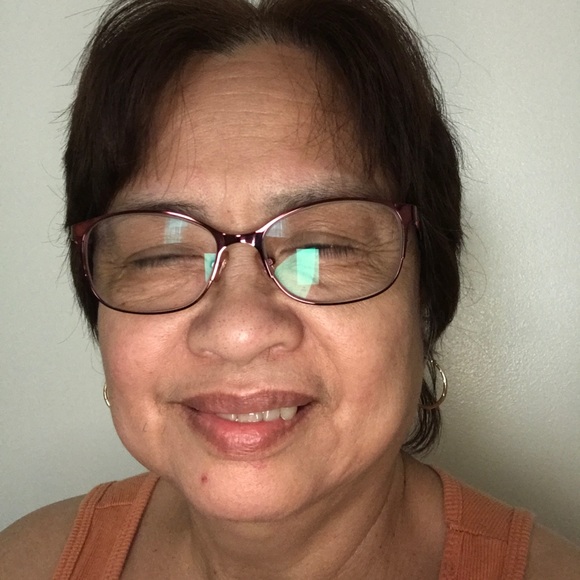 Profile Picture of Sienna Tuquero (@joyful_reseller) on Poshmark