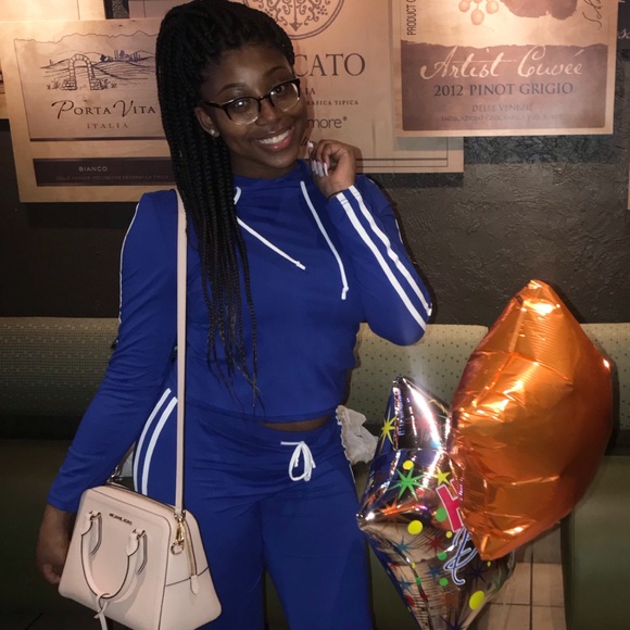 Profile Picture of Nyasia Mckie (@chinkyasia) on Poshmark