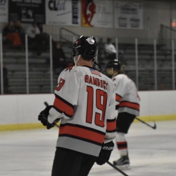 Profile Picture of Cade Bamrick (@cadebamrick) on Poshmark