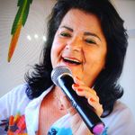 Profile Picture of Solange Borba - compositora e cantora 🎤🎙️ (@solangeborbacantora) on Instagram