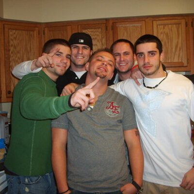 Profile Picture of Robert Fiala (@Bo1313) on Twitter