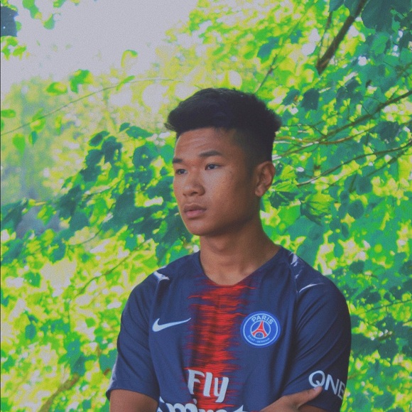 Profile Picture of Steffon Moul (@fonessin101) on Poshmark