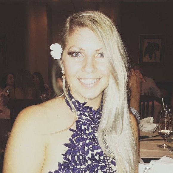 Profile Picture of Christina Brooks (@bchristina473) on Poshmark