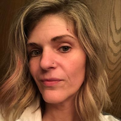 Profile Picture of Andrea Hammett (@unseenqueen84) on Twitter