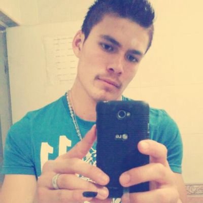 Profile Picture of Julian Fua Nevarez (@FuaNevarez) on Twitter