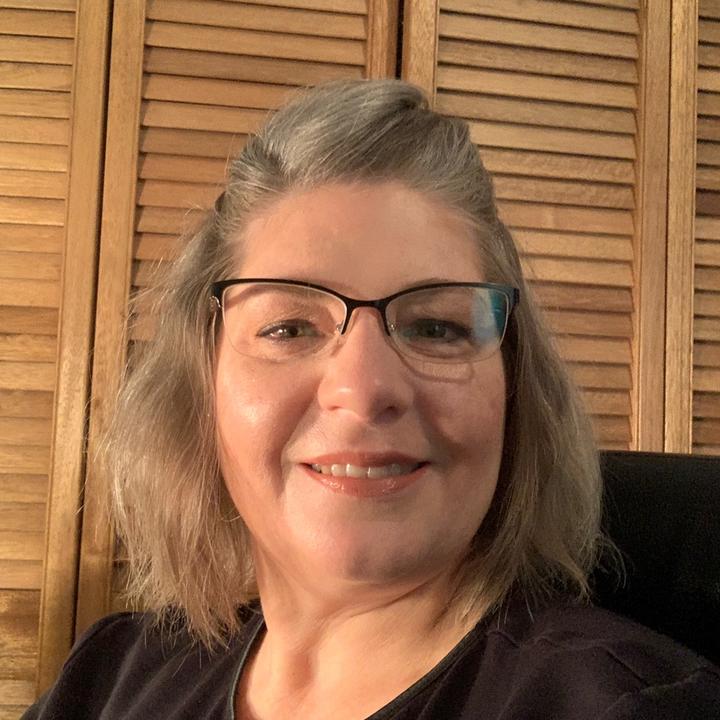 Profile Picture of Nancy Olson (@itsnancyolson) on Tiktok