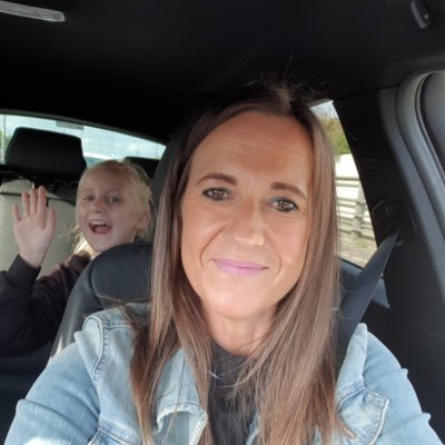 Profile Picture of Donna Evans (@Donna_kebab18) on Twitter