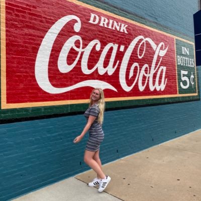 Profile Picture of Amanda Lucci (@amanda_scholl) on Twitter