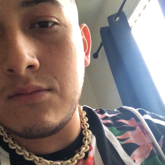 Cesar Peralta - Poshmark Profile Picture of Cesar Peralta (@cesarperalta13) on Poshmark