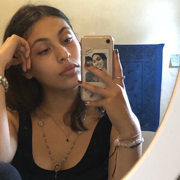 Profile Picture of Cecilia Andrade (@queenceci95) on Poshmark