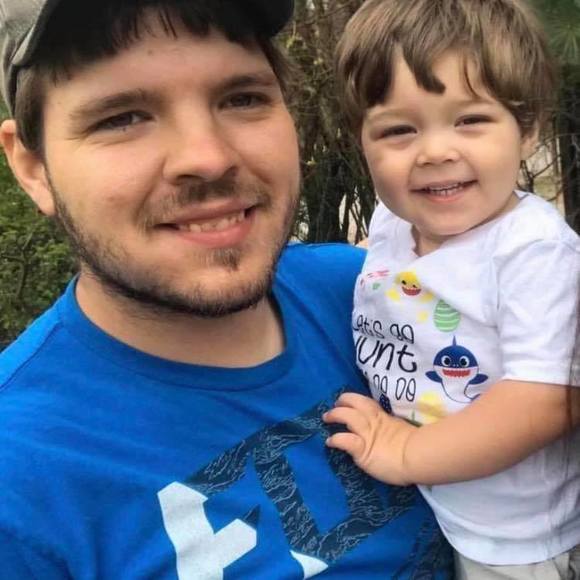 Profile Picture of Hunter Walker (@megan_lee321) on Poshmark