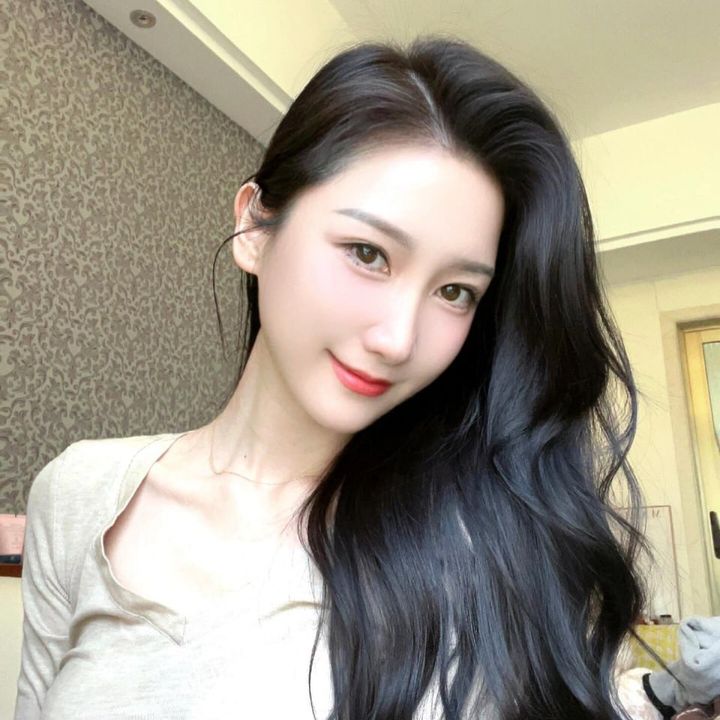 Profile Picture of Lisa (@asmkskfryqpjip) on Tiktok