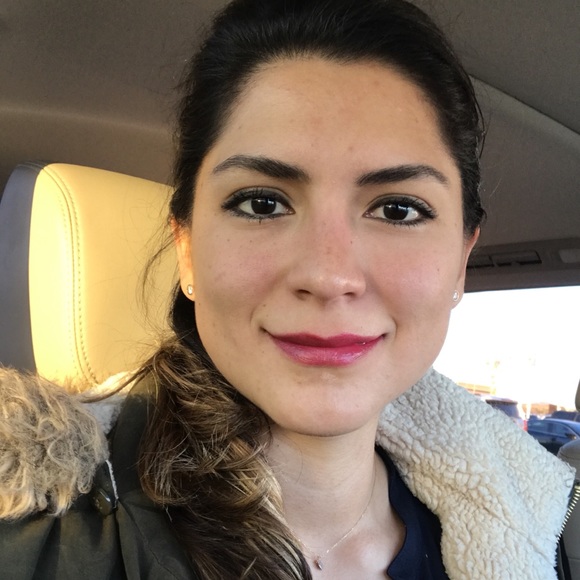 Profile Picture of Vanessa Soto (@raflucas) on Poshmark