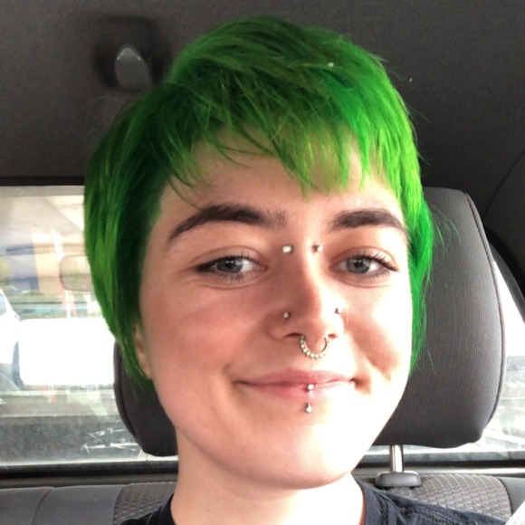 Profile Picture of Kelsie Bryant (@kelsieb318) on Poshmark