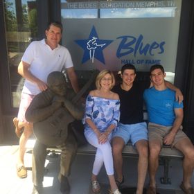 Profile Picture of Lisa Hickham (@lisahickham) on Pinterest