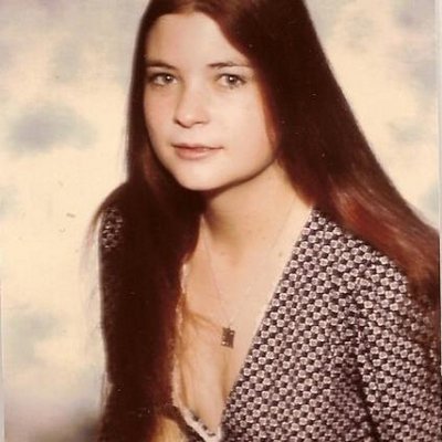 Profile Picture of Nancy Gates (@OldBroad1951) on Twitter
