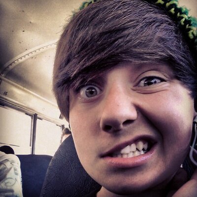 Profile Picture of Zach Reeves (@Zachreeves107) on Twitter