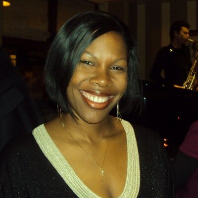 Profile Picture of Jerri Kay-Phillips (@glitterbug_2009) on Twitter
