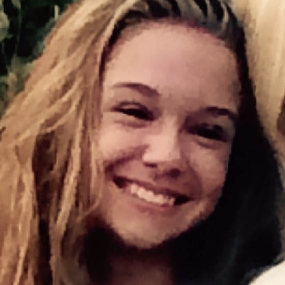 Profile Picture of Brie Gabany (@briegabany) on Poshmark