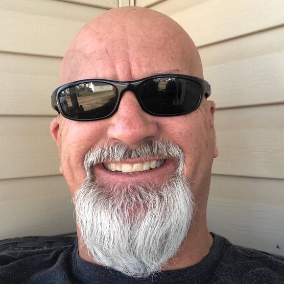 Profile Picture of Dave Blosser (@db121965) on Poshmark