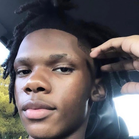 Profile Picture of Pluto Pluto (@plut0716) on Poshmark