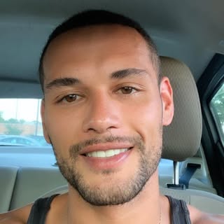 Profile Picture of Joshua Milligan Robinson (@joshuamrobinson) on Instagram