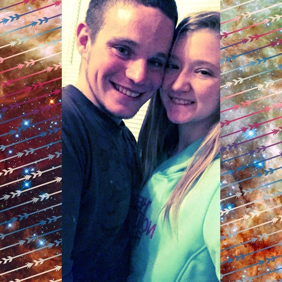 Profile Picture of Hannah Clibon (@hclibon) on Poshmark