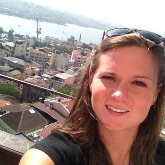 Profile Picture of Emily Platts (@emilyfplatts) on Poshmark
