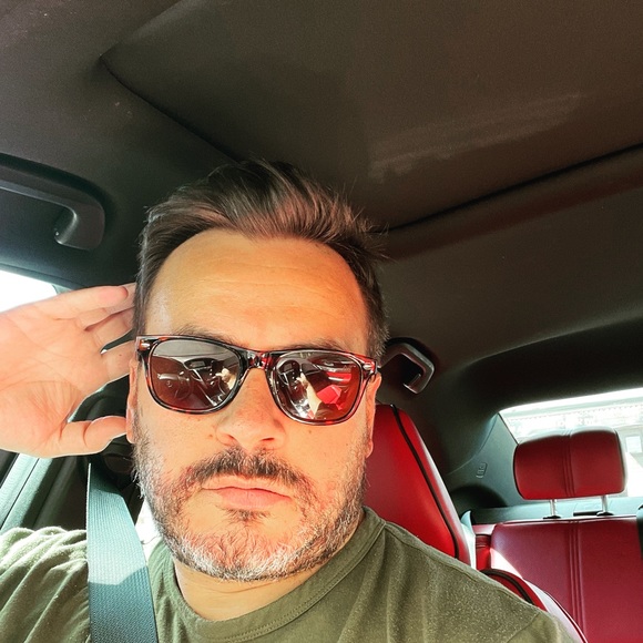 Profile Picture of Marc Palumbo (@marcpalumbo127) on Poshmark