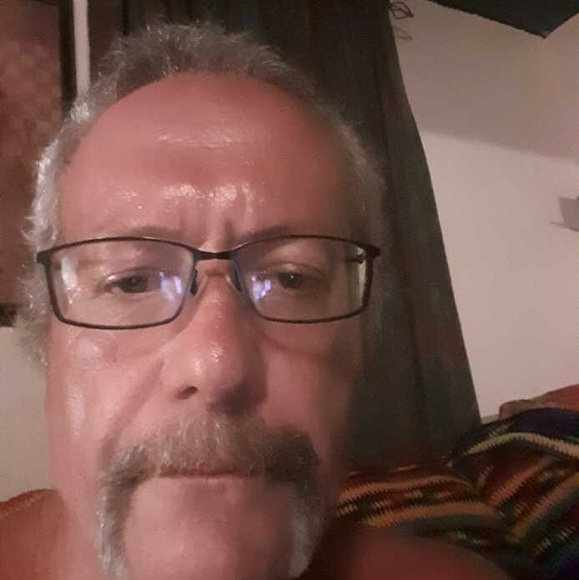 Profile Picture of Charles Pischel (@charlespischel) on Poshmark