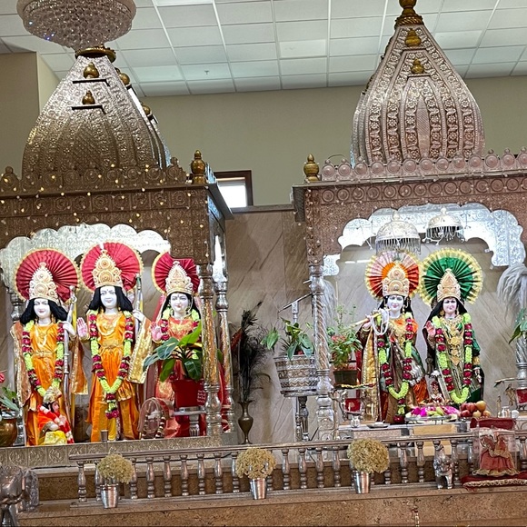 Profile Picture of Hemlata Hemlata (@hemlatachamoli) on Poshmark