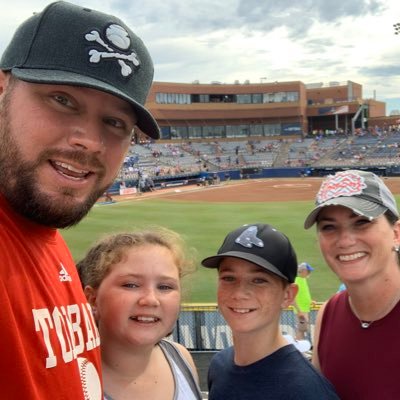 Profile Picture of Joe Heckathorn (@CoachJoeHeck) on Twitter