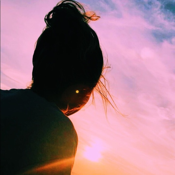 Profile Picture of Brooke Flexon (@brooke14321) on Poshmark